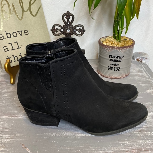 Blondo waterproof black ankle high booties 8M - Picture 4 of 10